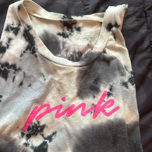 Tie-Dye Tank top with Pink Logo - Picture 3 of 6